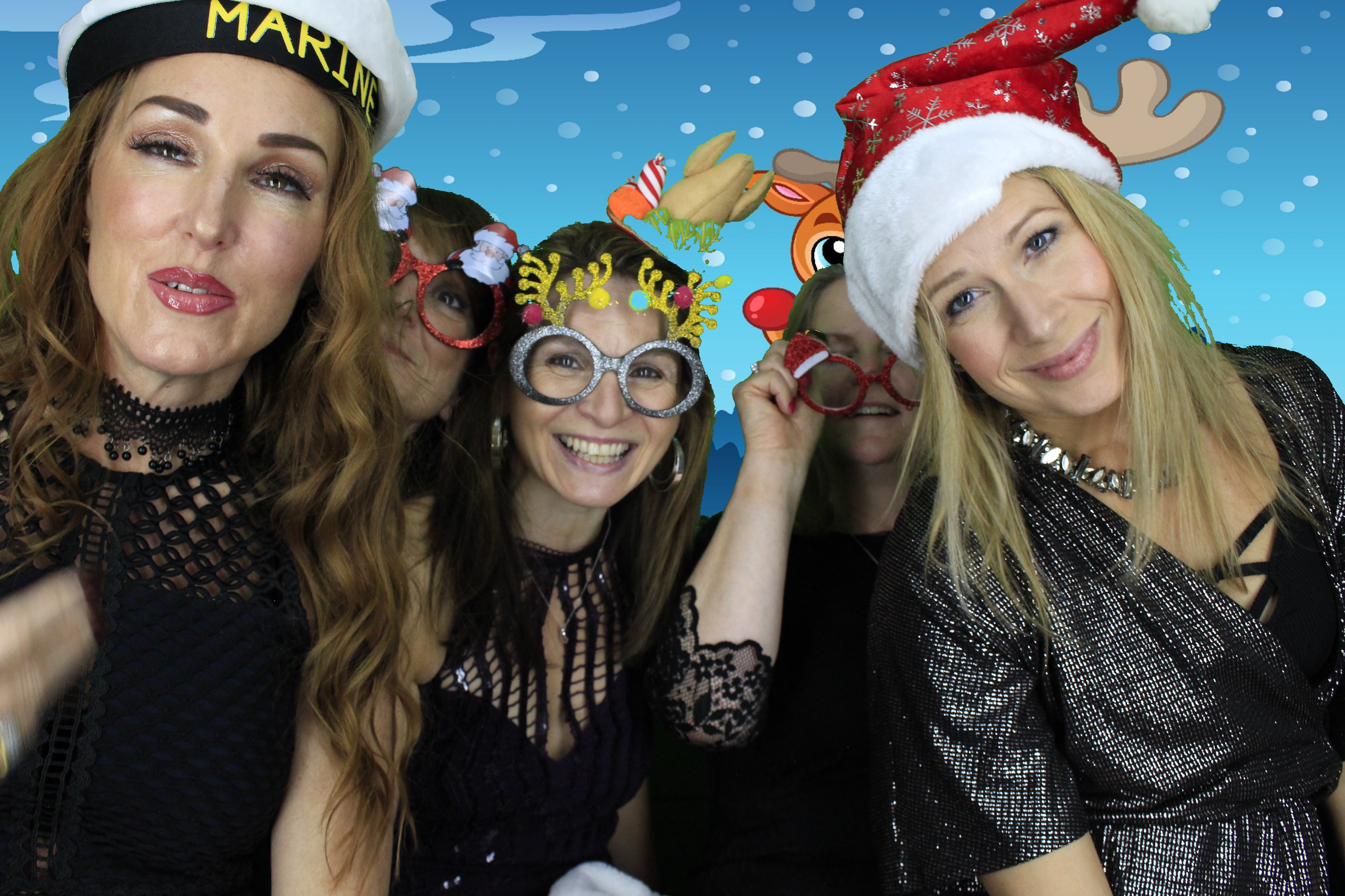 Silvermere Christmas Party  | View more photos from the event at gallery.myphotoboothexperience.co.uk/u/MyPhotoBoothExperienceLtd/Silvermere-Christmas-Party-1